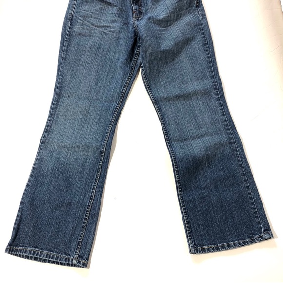 Levi Signature Mid Rise Stretch Boot Cut Jeans - Picture 4 of 8